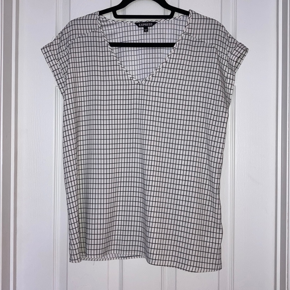Express top - Picture 1 of 2